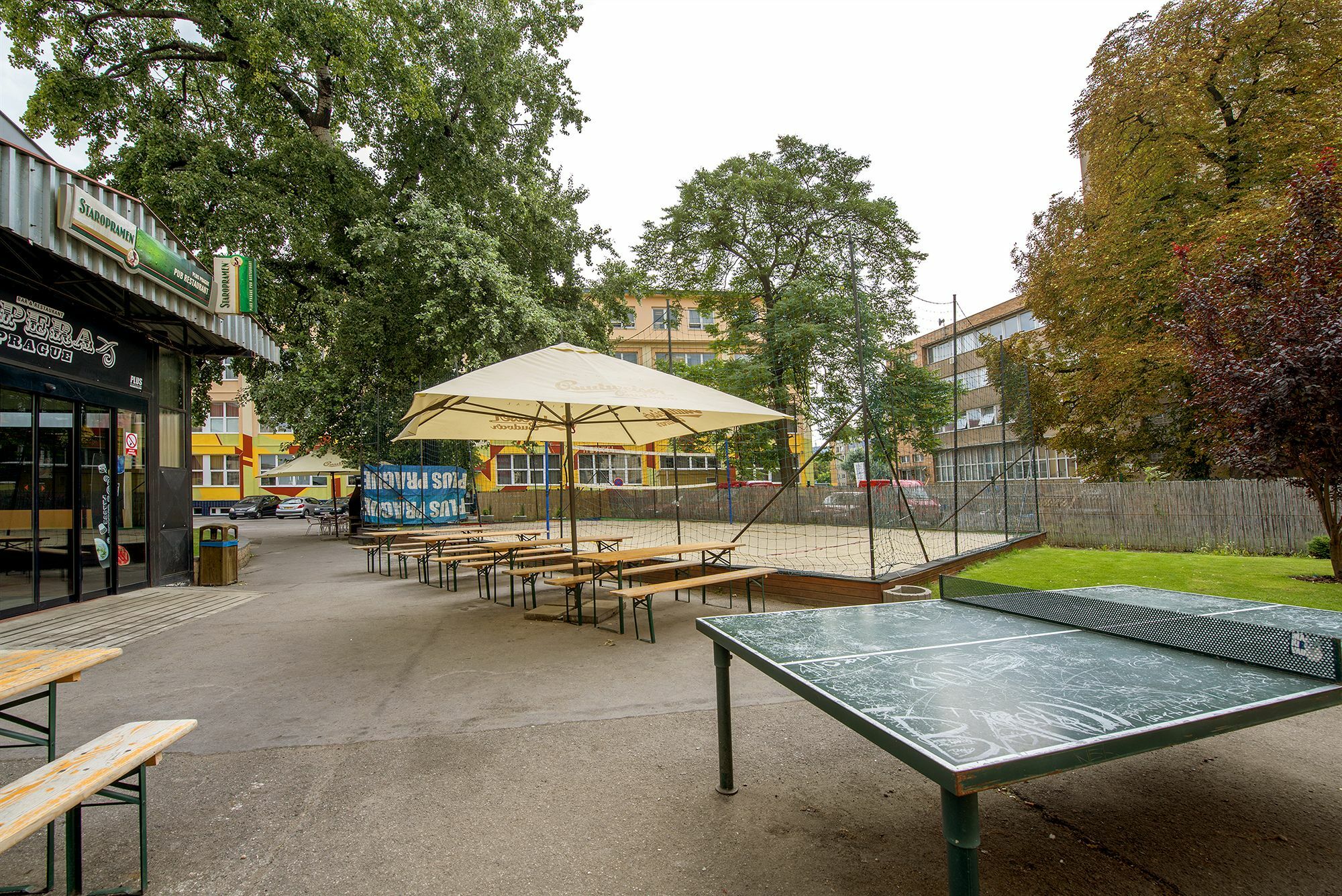 Plus Prague Hostel Exteriör bild